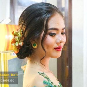 MUA acara Bali