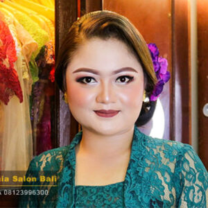 rias adat Bali