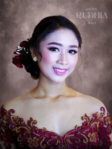 jasa hairdo wisuda Bali
