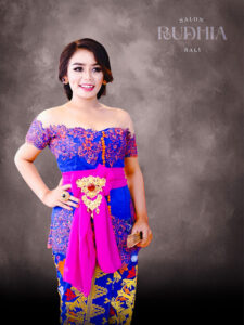 jasa hairdo wisuda Bali