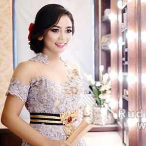 Makeup graduation look Denpasar